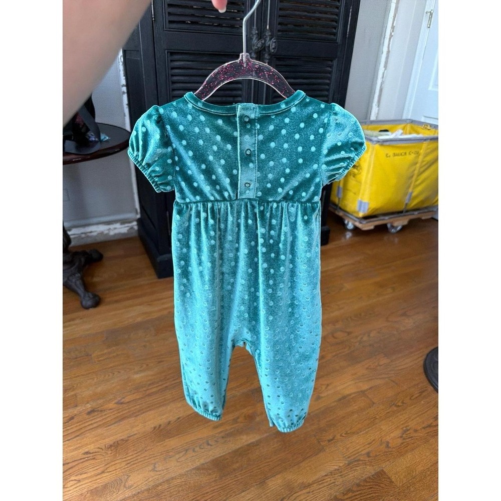 Cat & Jack velour romper a green polka dot pattern and puff sleeves 3-6 - Picture 2 of 2